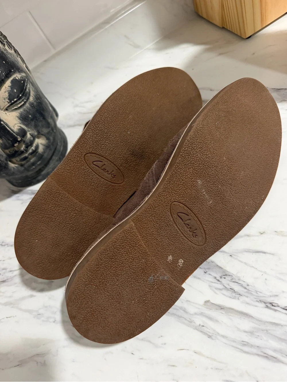 Mens Clarks desert boot size 10.5 brown suede. Excellent condition